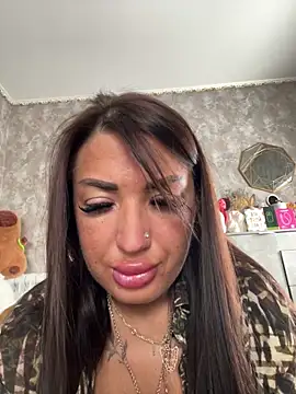 Snapshot of RuslanaXX chatting on October 6, 2025, 4:21 am RuslanaXX online show from October 6, 2025, 4:21 am