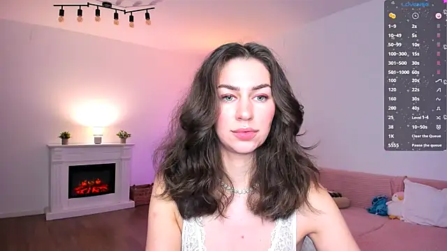 AnysaSmith online show from March 30, 2026, 8:32 pm