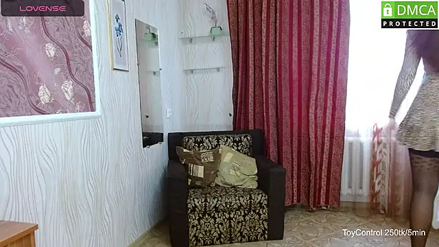 Linda Ernestine online show from November 27, 2025, 7:43 am