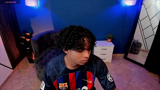 Noah Smith04 online show from December 15, 2025, 2:54 pm