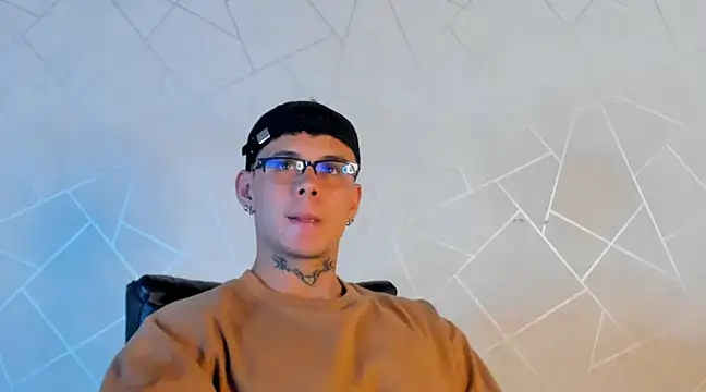 NoahhBrown online show from December 31, 2024, 3:45 am
