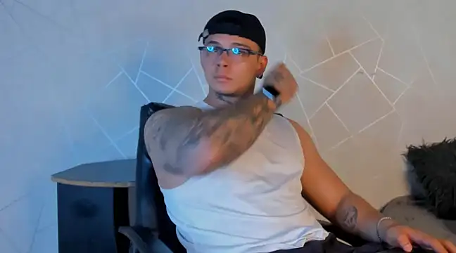 NoahhBrown online show from January 11, 2025, 3:55 am