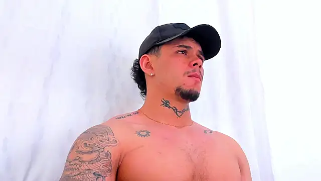 NoahhBrown online show from October 11, 2025, 6:01 am