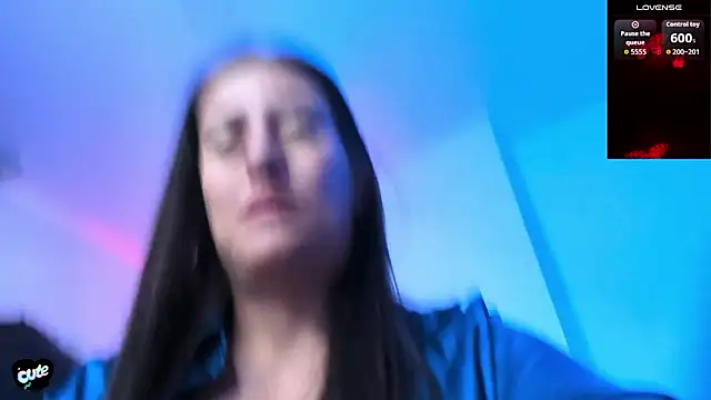 Saskyaa online show from March 13, 2026, 3:24 am