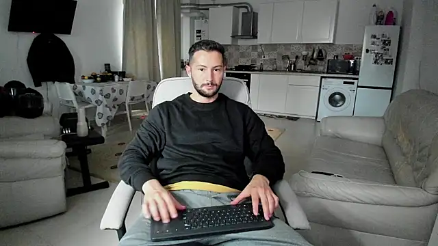 ZackFraser online show from October 6, 2025, 2:03 pm