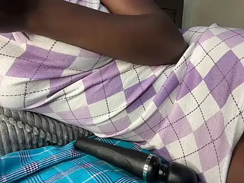 Snapshot of savage_coochie chatting on March 11, 2026, 2:39 am savage coochie online show from March 11, 2026, 2:39 am