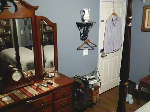 Onesieboy4daddys online show from March 11, 2026, 6:41 am