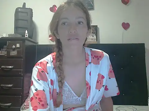 valerivegass online show from October 15, 2025, 2:39 pm