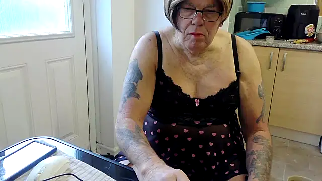 samanthasissieuk online show from March 5, 2026, 7:59 am