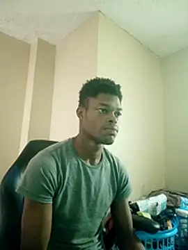 Snapshot of huntra-gamer chatting on May 24, 2026, 3:39 pm huntra-gamer online show from May 24, 2026, 3:39 pm