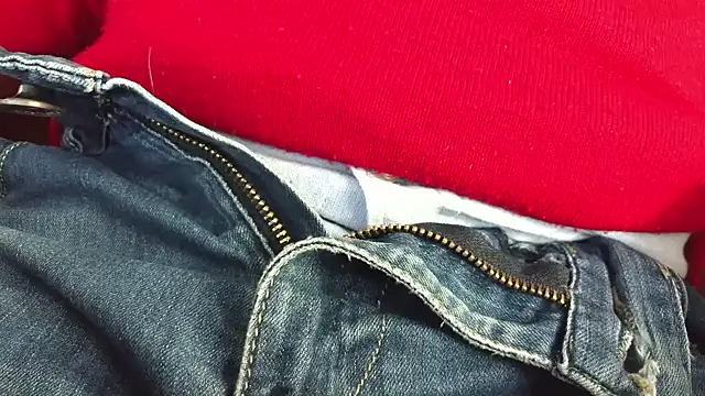 smoothandtiny online show from October 29, 2025, 8:05 am