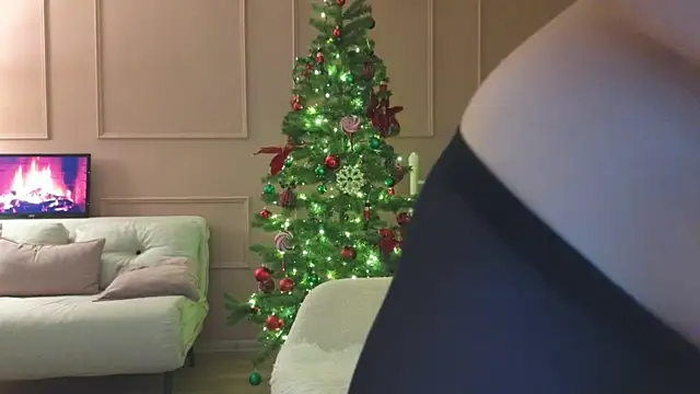 Snapshot of Lina-hill chatting on December 31, 2024, 7:51 pm Lina-hill online show from December 31, 2024, 7:51 pm