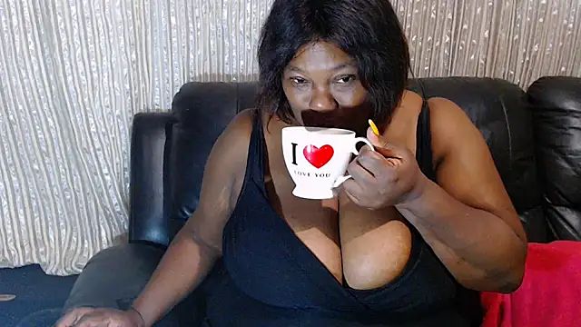 MATUREBUSSTY online show from February 23, 2025, 12:41 am