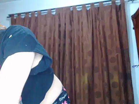 Snapshot of Redhead_incandy chatting on June 15, 2026, 12:13 am Redhead incandy online show from June 15, 2026, 12:13 am
