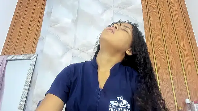 makena18 online show from October 3, 2025, 1:52 pm