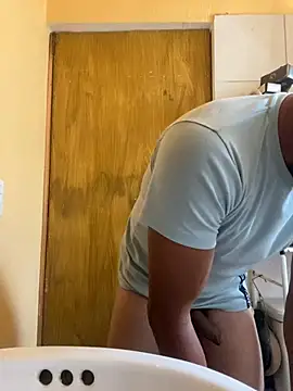 Snapshot of negro15cm17 chatting on February 4, 2025, 3:04 pm negro15cm17 online show from February 4, 2025, 3:04 pm