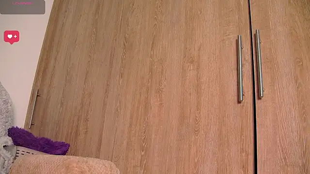 aidaadams online show from February 19, 2026, 11:39 am