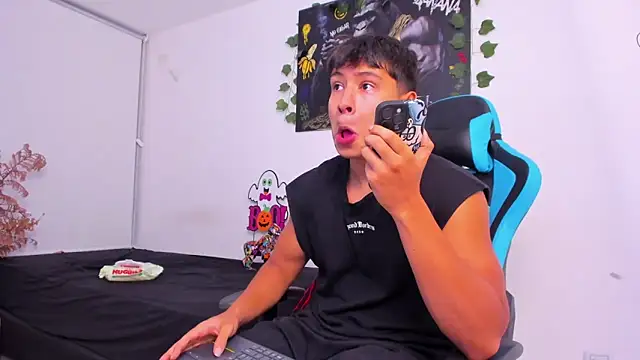 Bray Kevin online show from December 18, 2024, 1:48 am