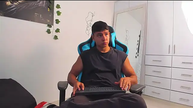 Bray Kevin online show from March 4, 2025, 3:48 pm