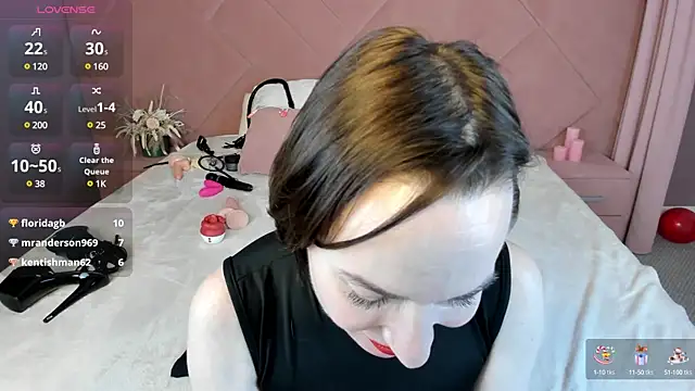 Jaqueline Richardson online show from February 24, 2025, 2:15 pm