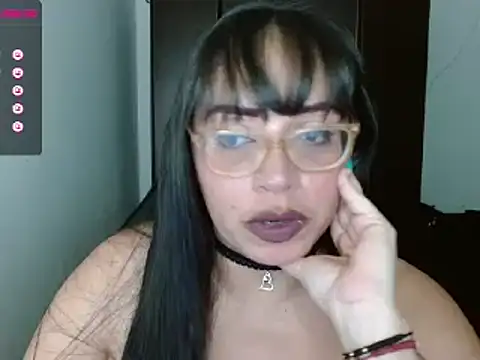 natashasmithe online show from December 28, 2024, 3:15 am