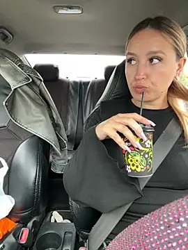 Snapshot of StasyWood chatting on September 22, 2025, 1:29 am StasyWood online show from September 22, 2025, 1:29 am