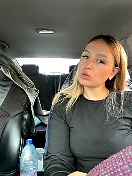 Snapshot of StasyWood chatting on September 23, 2025, 1:30 am StasyWood online show from September 23, 2025, 1:30 am