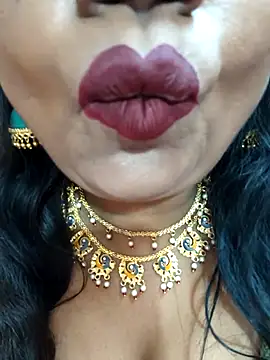 Snapshot of YR-SHIVANI chatting on January 31, 2026, 7:11 pm YR-SHIVANI online show from January 31, 2026, 7:11 pm