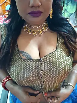 Snapshot of YR-SHIVANI chatting on February 6, 2026, 6:18 am YR-SHIVANI online show from February 6, 2026, 6:18 am