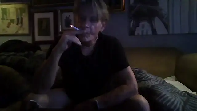 dannedonger2 online show from September 30, 2025, 8:25 pm