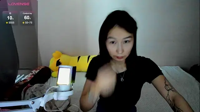 SaraXray online show from November 13, 2025, 2:32 am