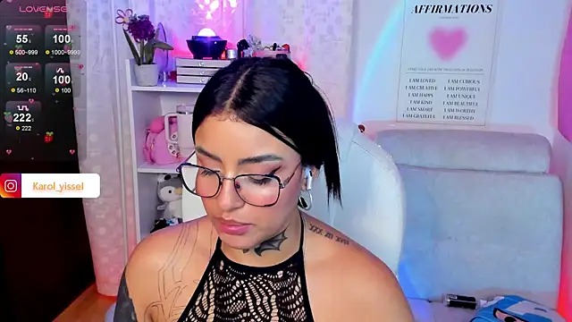 Hinataw33d01 online show from February 25, 2025, 6:36 am