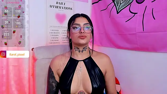 Hinataw33d01 online show from March 8, 2025, 11:39 pm