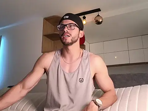 Phantom Bigger1 online show from January 6, 2026, 8:12 pm