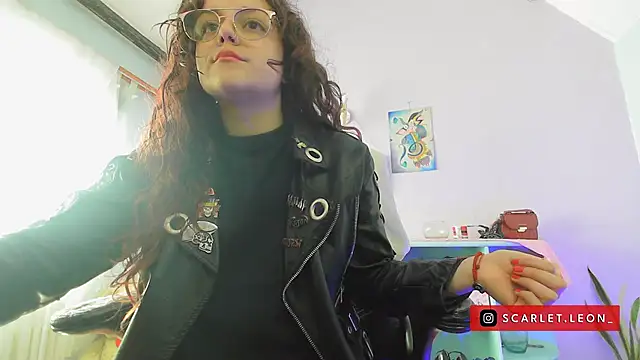 Scarletleon77 online show from January 16, 2025, 2:30 pm