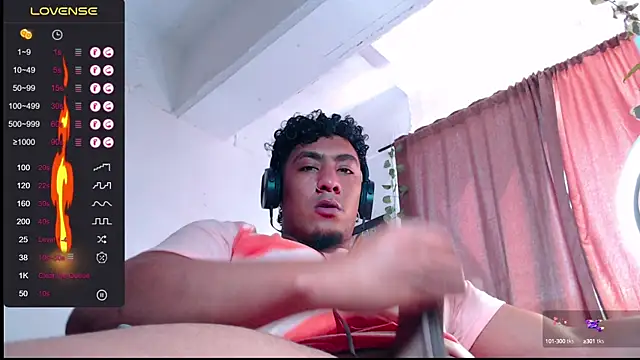 Snapshot of yosoy_enzo2020 chatting on December 5, 2024, 5:06 pm yosoy enzo2020 online show from December 5, 2024, 5:06 pm