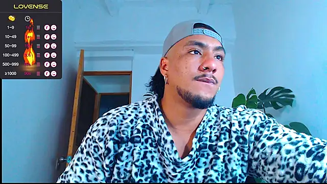 Snapshot of yosoy_enzo2020 chatting on January 16, 2025, 3:23 am yosoy enzo2020 online show from January 16, 2025, 3:23 am