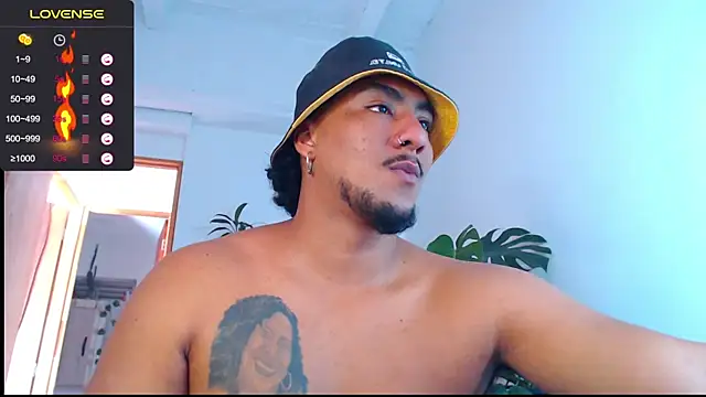 Snapshot of yosoy_enzo2020 chatting on January 16, 2025, 3:46 pm yosoy enzo2020 online show from January 16, 2025, 3:46 pm