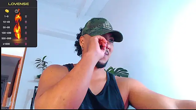 Snapshot of yosoy_enzo2020 chatting on January 17, 2025, 12:21 pm yosoy enzo2020 online show from January 17, 2025, 12:21 pm
