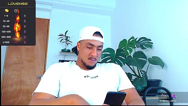Snapshot of yosoy_enzo2020 chatting on January 20, 2025, 3:04 am yosoy enzo2020 online show from January 20, 2025, 3:04 am