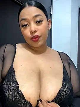 PUSHYLATE online show from October 8, 2025, 1:47 am