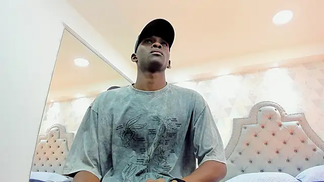 JacksonMuller  online show from December 10, 2024, 11:32 am