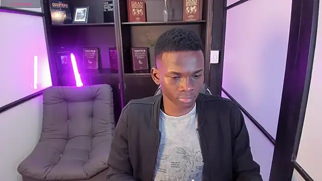 JacksonMuller  online show from November 5, 2025, 1:33 pm