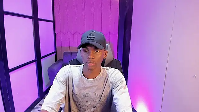 JacksonMuller  online show from December 16, 2025, 1:49 pm