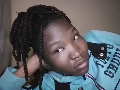 Snapshot of just_nala chatting on July 9, 2026, 3:32 am just nala online show from July 9, 2026, 3:32 am
