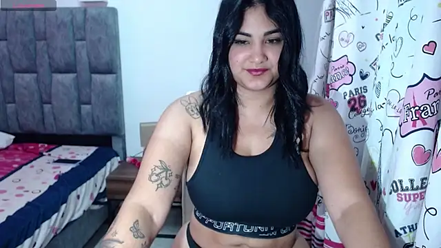 Snapshot of Alicelunaa chatting on February 17, 2025, 5:43 pm Alicelunaa online show from February 17, 2025, 5:43 pm