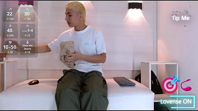 jeic 18 online show from September 20, 2025, 1:12 pm