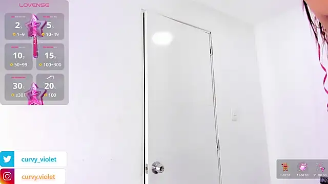 Snapshot of CurvyViolet chatting on December 19, 2024, 11:39 am CurvyViolet online show from December 19, 2024, 11:39 am