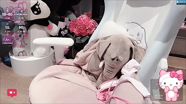 Snapshot of fog- chatting on October 10, 2025, 2:43 am fog- online show from October 10, 2025, 2:43 am