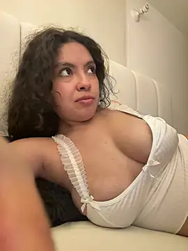 Nathcurly  online show from February 2, 2026, 2:32 am